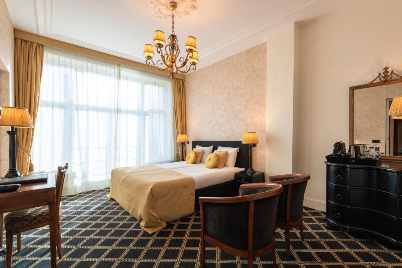 Grand Boutique Hotel-Restaurant Huis Vermeer Deventer Kültér fotó